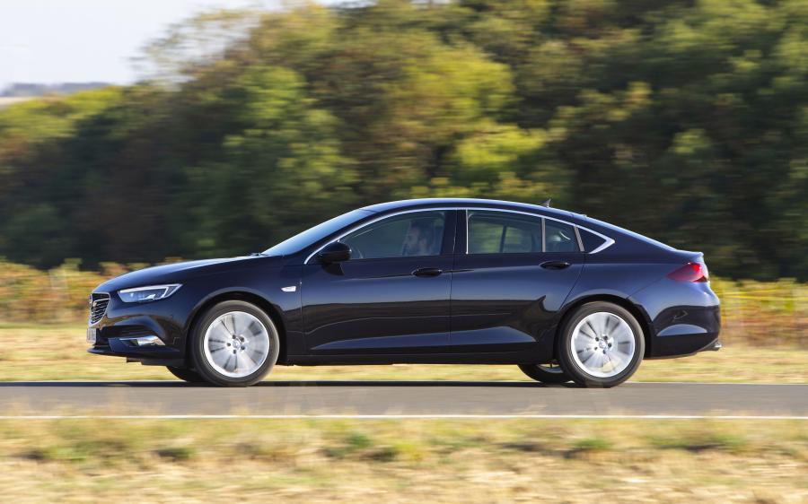  Opel Insignia Grand Sport 1.6 DIT 2018 года  (фото 4 из 4)